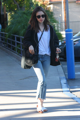 Lily Collins Poster 2928013