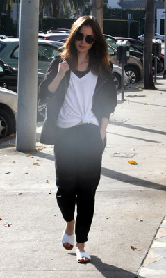 Lily Collins Poster 2928024