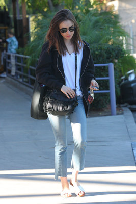 Lily Collins Poster 2928026