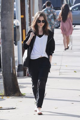 Lily Collins Poster 2928041