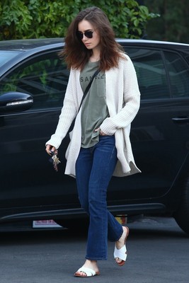 Lily Collins Poster 2928057
