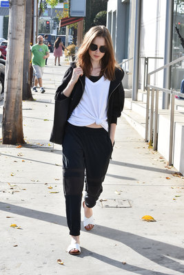 Lily Collins Poster 2928071