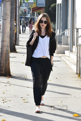 Lily Collins Poster 2928088