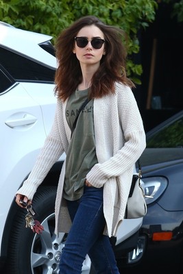 Lily Collins Poster 2928122