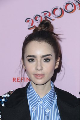 Lily Collins Poster 2928189