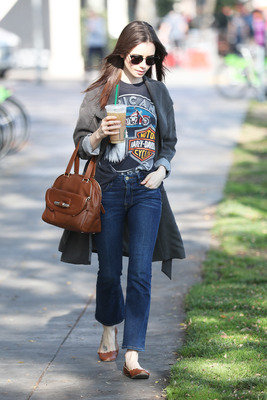 Lily Collins Poster 3083211