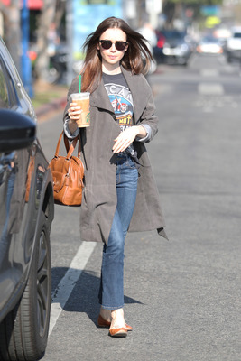 Lily Collins Poster 3083259