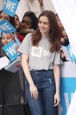 Lily Collins Poster 3133650