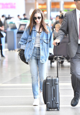 Lily Collins Poster 3309649
