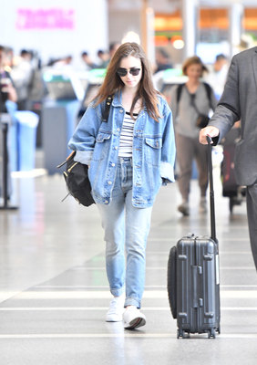 Lily Collins Poster 3309658