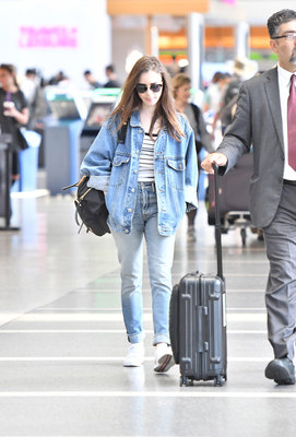 Lily Collins Poster 3309659