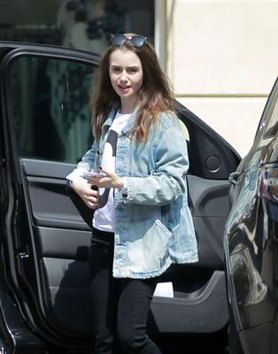 Lily Collins Poster 3312658