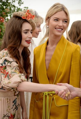 Lily Collins Poster 3315032