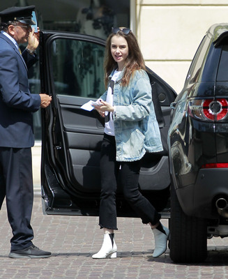 Lily Collins Poster 3315074