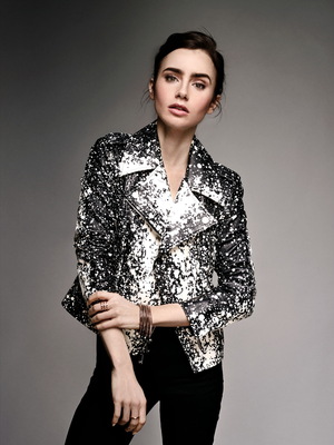 Lily Collins Poster 3654777