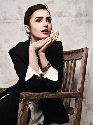 Lily Collins Poster 3654783