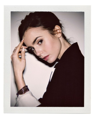 Lily Collins Poster 3654795