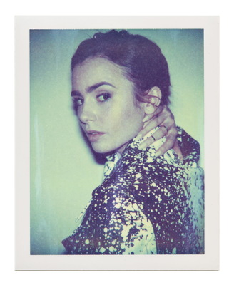 Lily Collins Poster 3654803