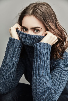 Lily Collins Poster 3673589