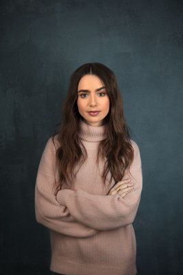 Lily Collins Poster 3673596