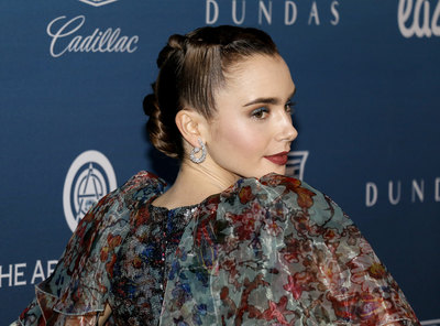 Lily Collins Poster 3738207