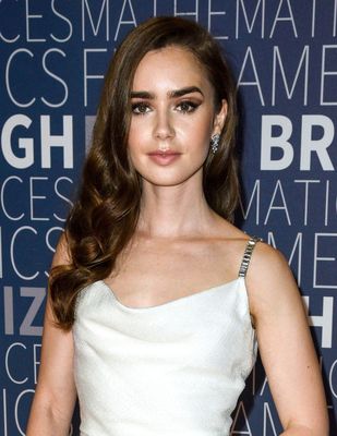 Lily Collins Poster 3738212
