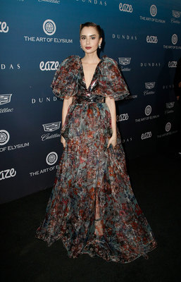 Lily Collins Poster 3738226