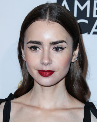 Lily Collins Poster 3738249