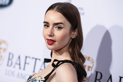 Lily Collins Poster 3738267