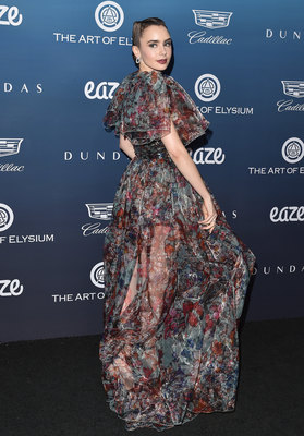 Lily Collins Poster 3738270