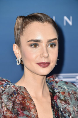 Lily Collins Poster 3738273