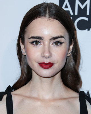 Lily Collins Poster 3738275