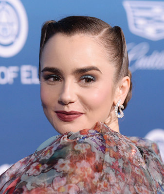 Lily Collins Poster 3738303