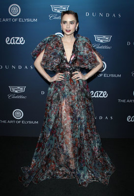 Lily Collins Poster 3738307