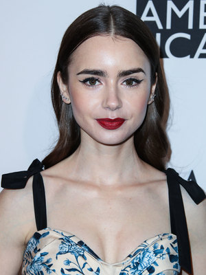 Lily Collins Poster 3738347