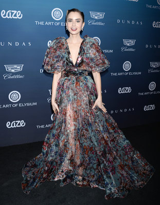 Lily Collins Poster 3738368