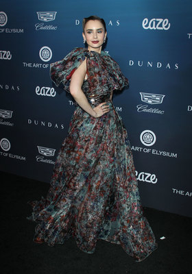 Lily Collins Poster 3738381