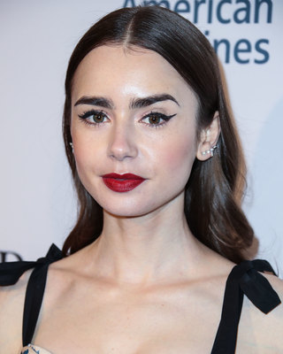Lily Collins Poster 3738383