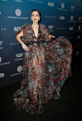 Lily Collins Poster 3738413