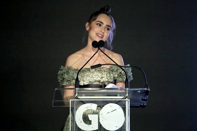 Lily Collins Poster 3757585