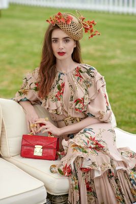 Lily Collins Poster 3757587