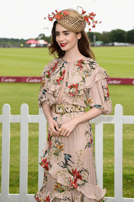 Lily Collins Poster 3757651