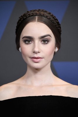 Lily Collins Poster 3757687