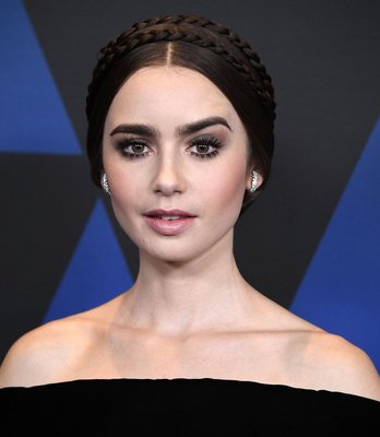 Lily Collins Poster 3757697