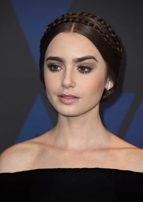 Lily Collins Poster 3757706