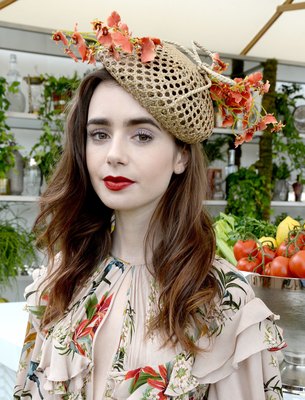 Lily Collins Poster 3757710