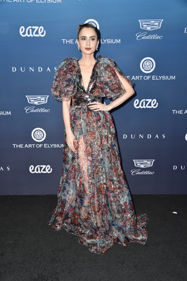 Lily Collins Poster 3790327