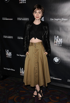 Lily Collins Poster 3790331