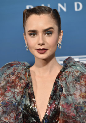 Lily Collins Poster 3790340