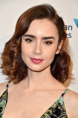 Lily Collins Poster 3790354